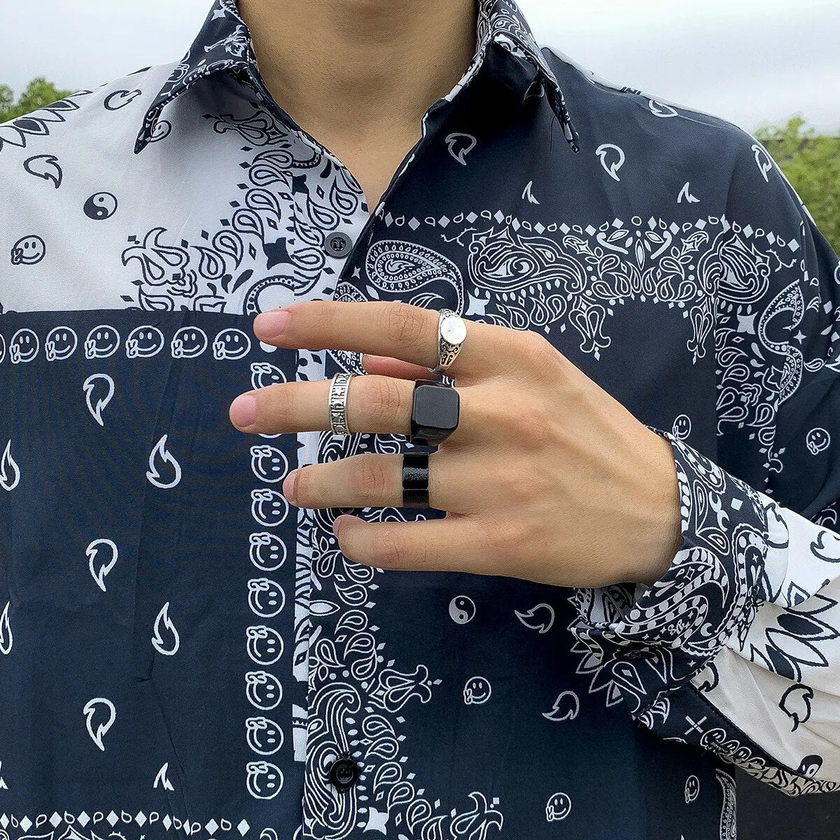 Grunge rings-Y2k station