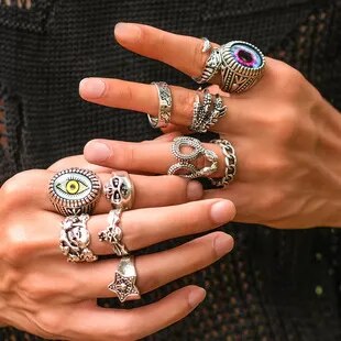 Grunge rings-Y2k station