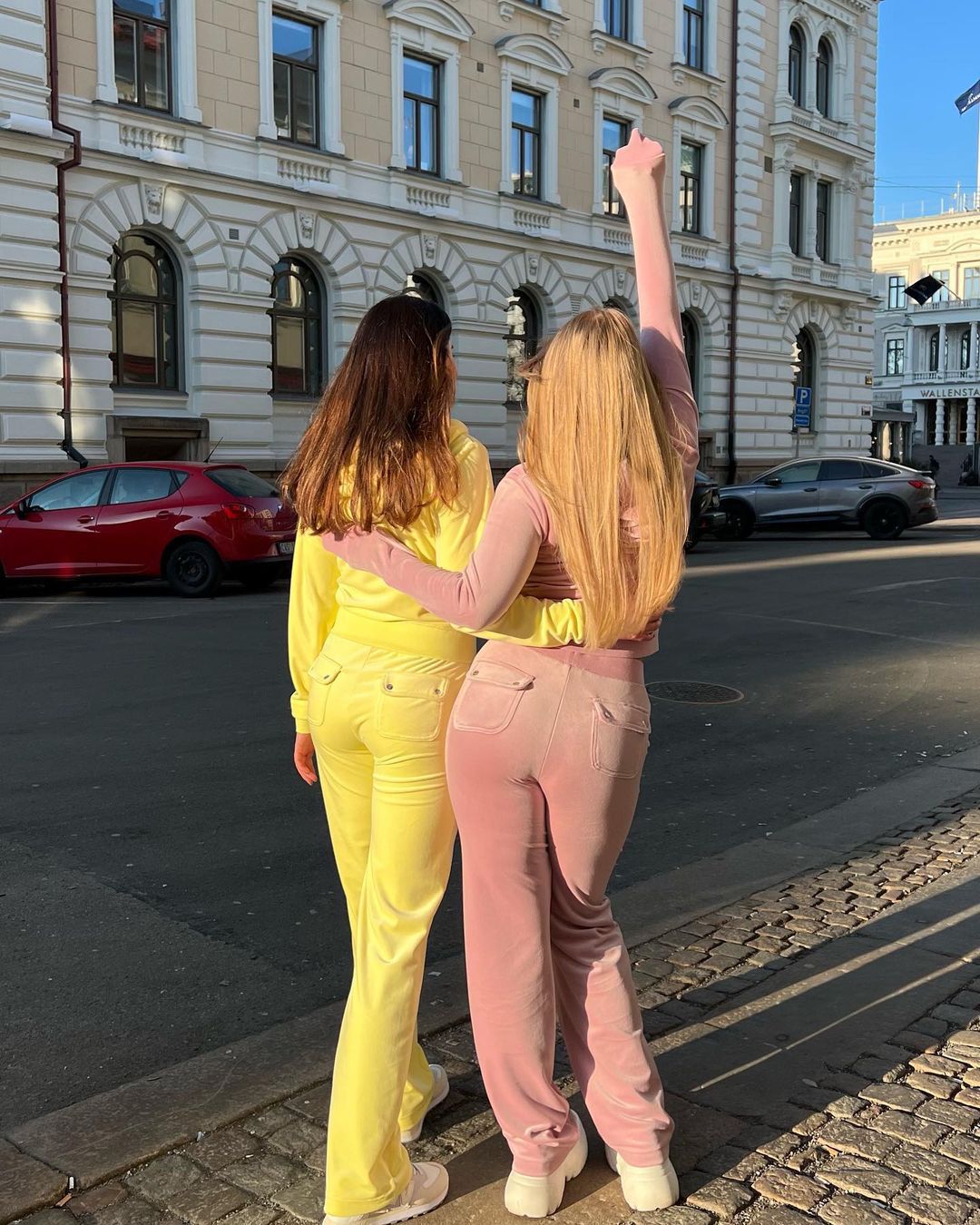 Y2K velour tracksuit - Y2k station